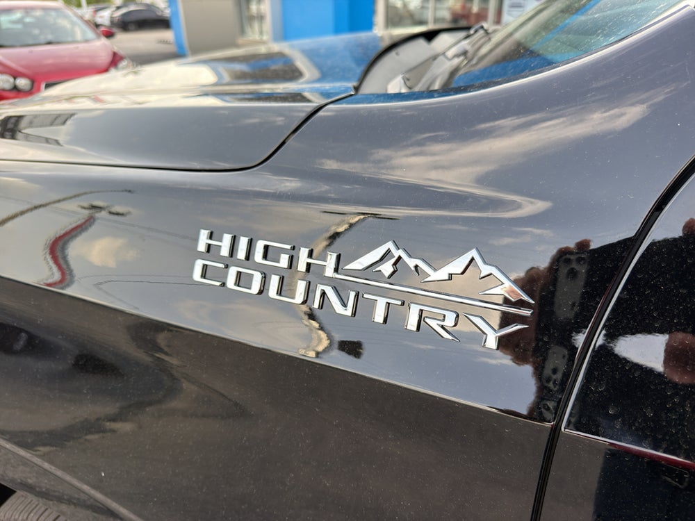 2026 Chevrolet Suburban High Country — vehicle photo