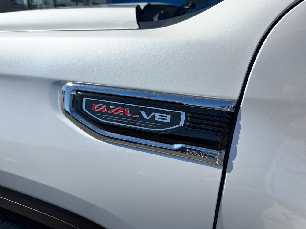 2023 GMC Sierra 1500 Denali — vehicle photo
