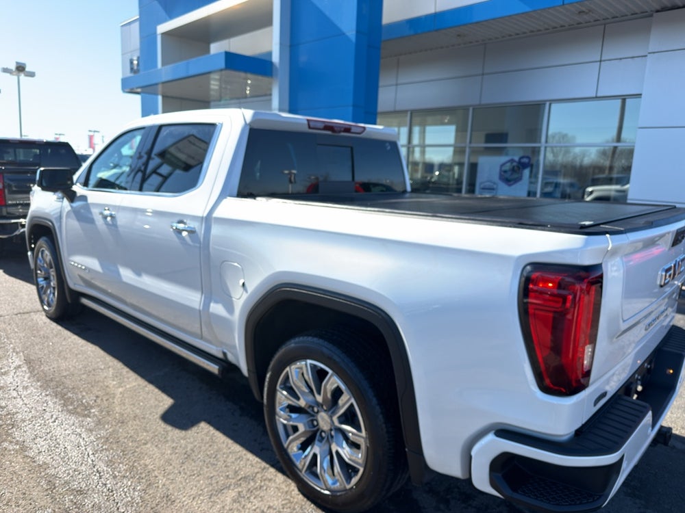 2023 GMC Sierra 1500 Denali — vehicle photo