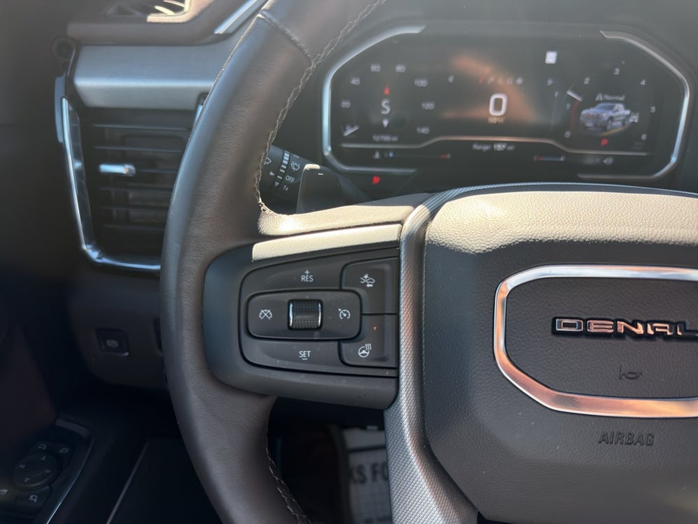 2023 GMC Sierra 1500 Denali — vehicle photo