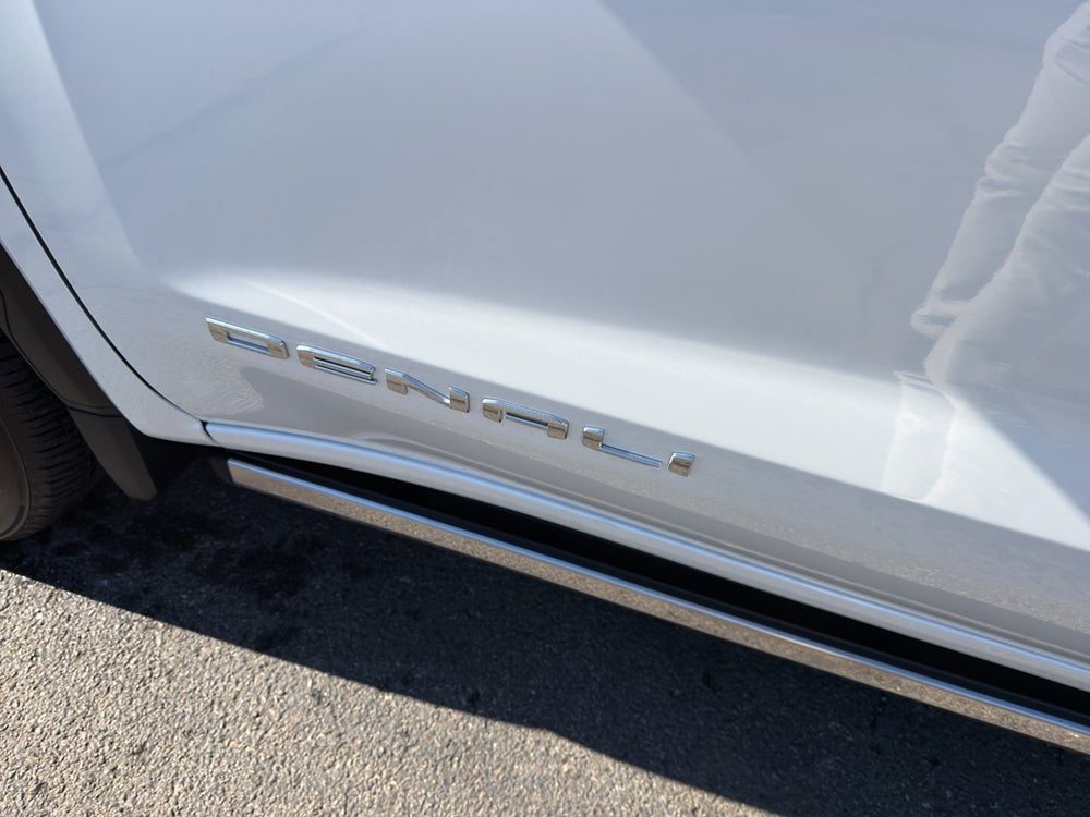 2023 GMC Sierra 1500 Denali — vehicle photo