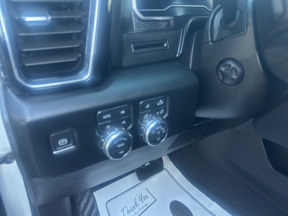 2022 GMC Sierra 1500 Denali — vehicle photo