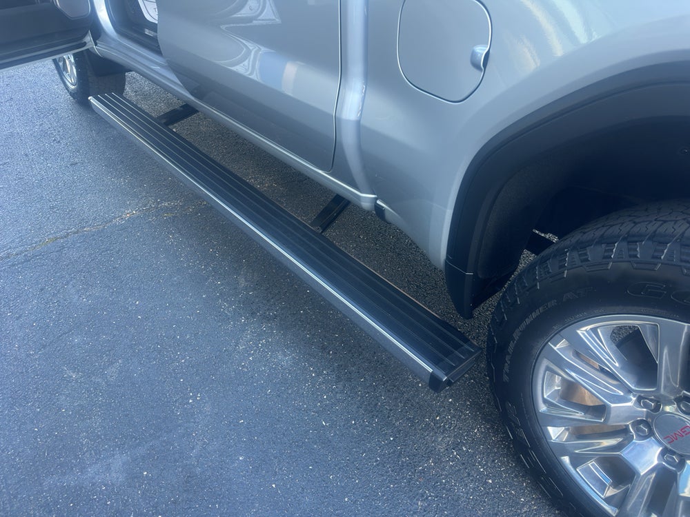 2022 GMC Sierra 1500 Denali — vehicle photo