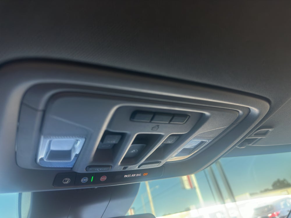 2022 GMC Sierra 1500 Denali — vehicle photo