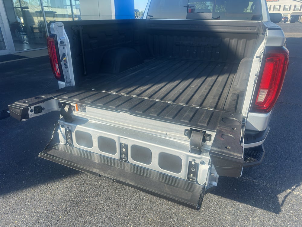 2022 GMC Sierra 1500 Denali — vehicle photo