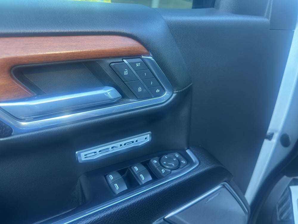 2022 GMC Sierra 1500 Denali — vehicle photo