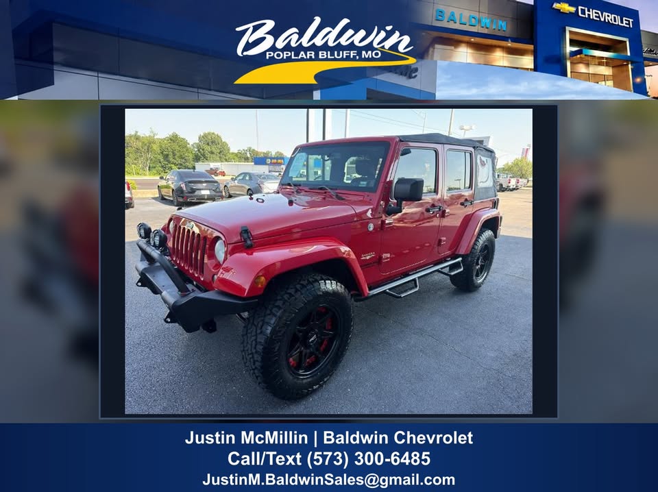 2014 Jeep Wrangler Unlimited Sahara — full vehicle photo