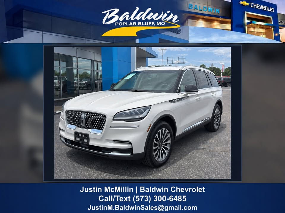 2022 Lincoln Aviator Reserve — full vehicle photo